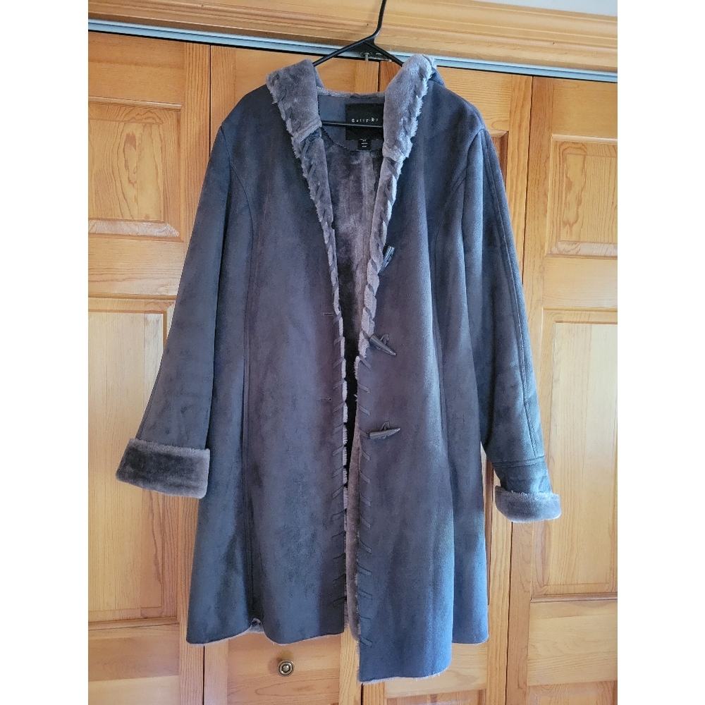 ✨️MOVING SALE!!✨️ Tally Ho Grey Faux Fur Lined Suede Coat